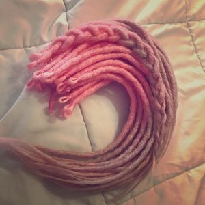 Set of 49 SE synthetic dreads 💖